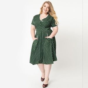 NWT Unique Vintage Plus Size Dark Green & White Polka Dot Goldie Swing Dress, 5X
